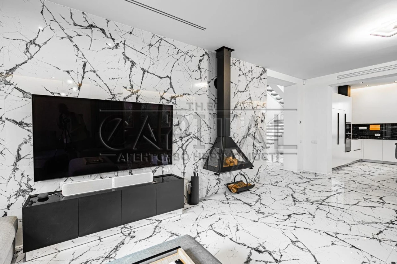 Будинок 4 кім, 318 м², Буча — дизайнерський, генератор, пане