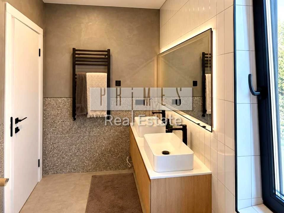 Дом. Киев, улица Кукурузная