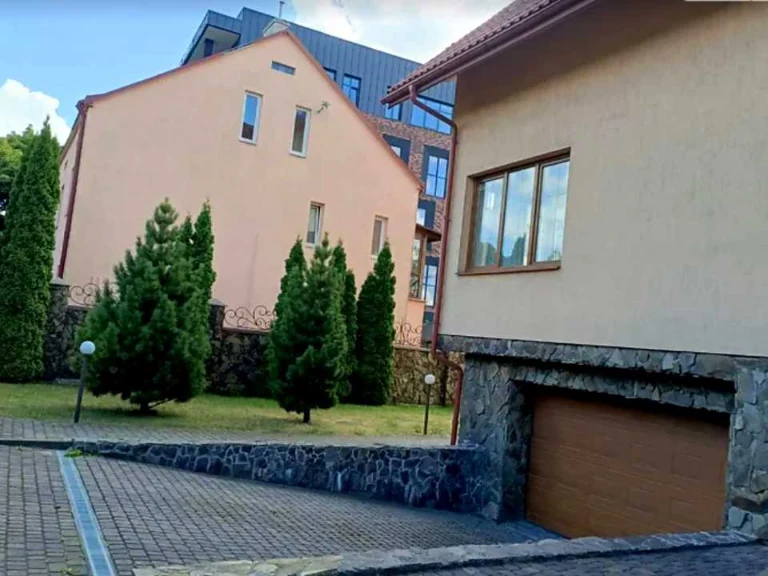 House. 1st Topolny Street, Lviv