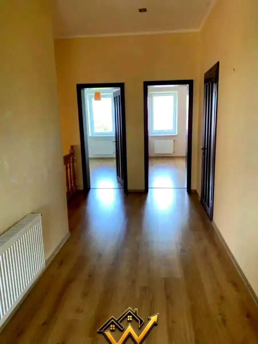 FOR SALE Townhouse 180 m² with renovation Near Lavina