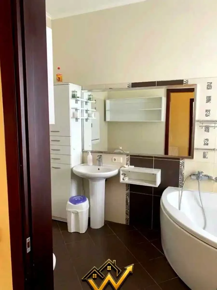 FOR SALE Townhouse 180 m² with renovation Near Lavina