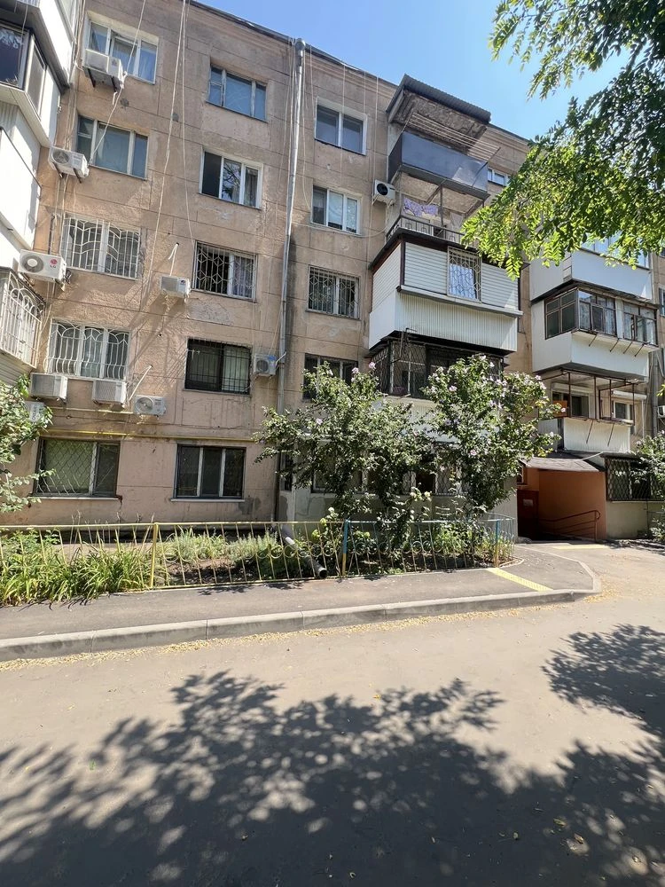 Продається 2-кімнатна квартира на вулиці Педагогічній, Аркадія