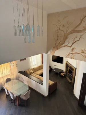 Two-story apartment on Екатериненская, 152 m2, 2nd