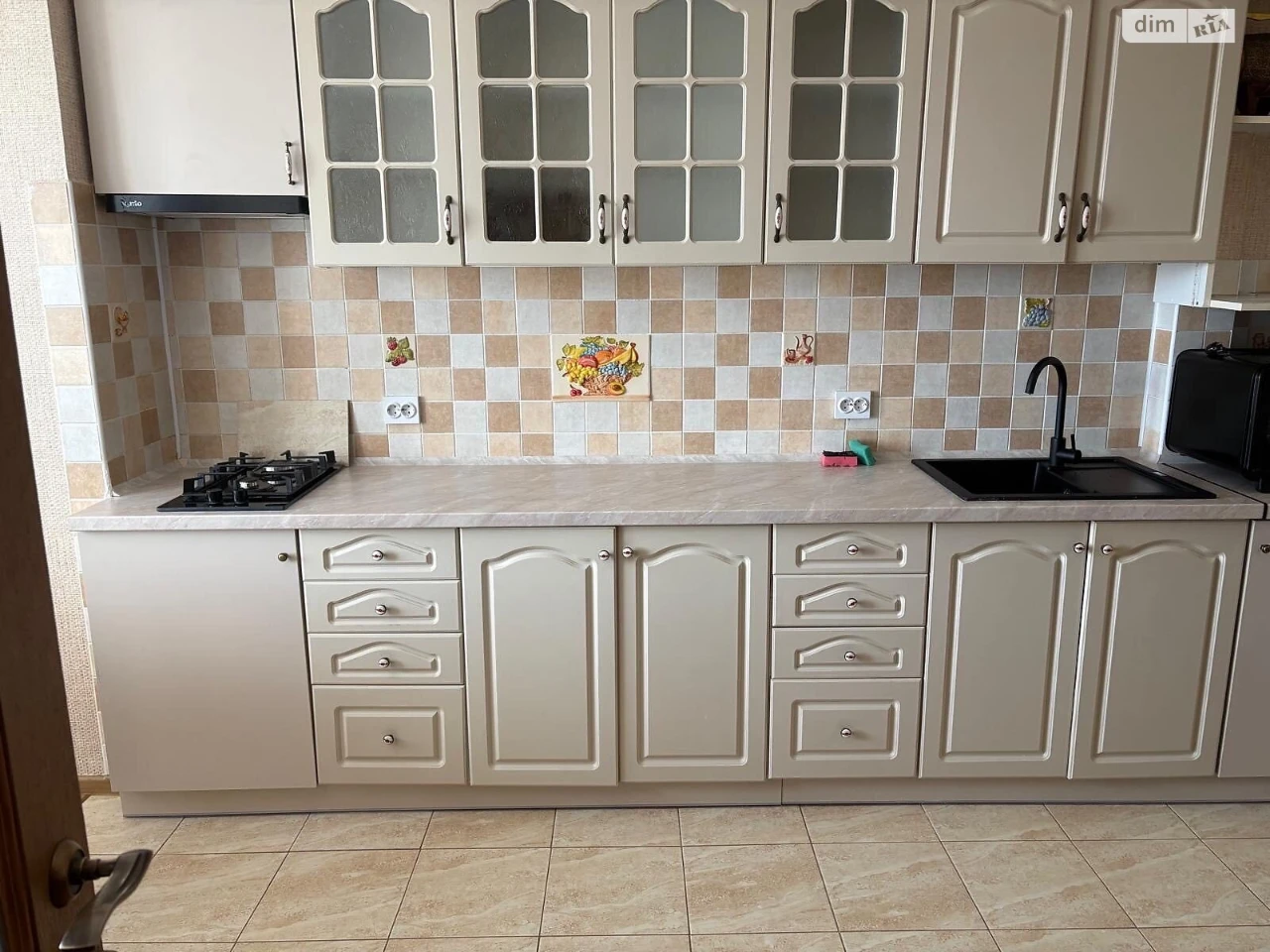 Long-Term Rental Apartment "Vyshenka"