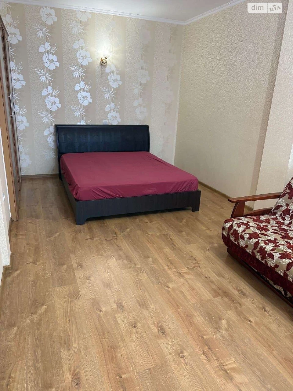 Long-Term Rental Apartment "Vyshenka"