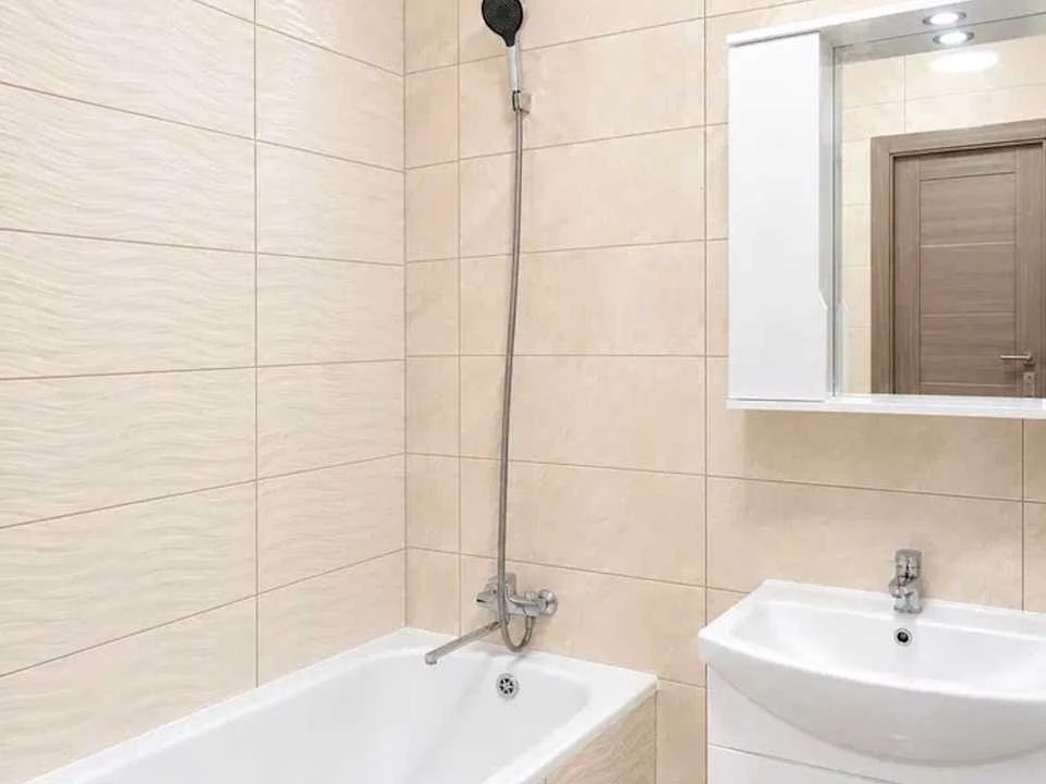 Apartment. Ivano-Frankivsk, Beregova st.