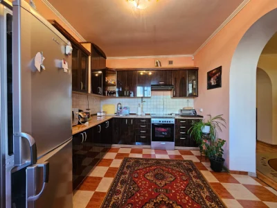 Продам Будинок в центральні частині Івано-Франківська