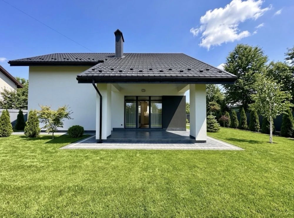 Ready house with renovation, furniture and appliances