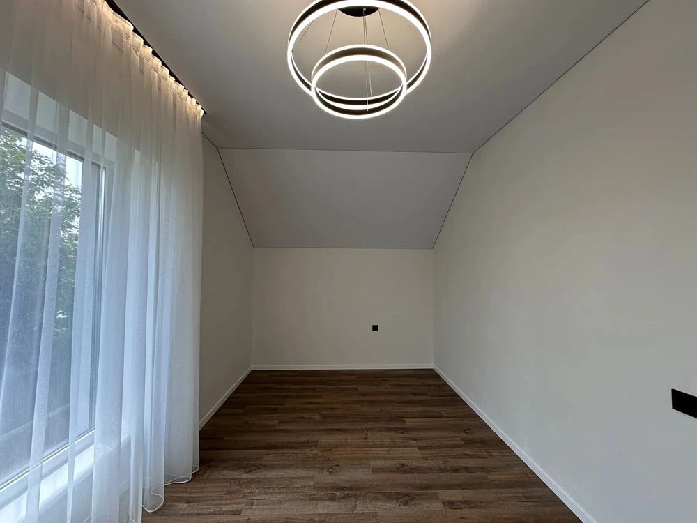 Ready house with renovation, furniture and appliances