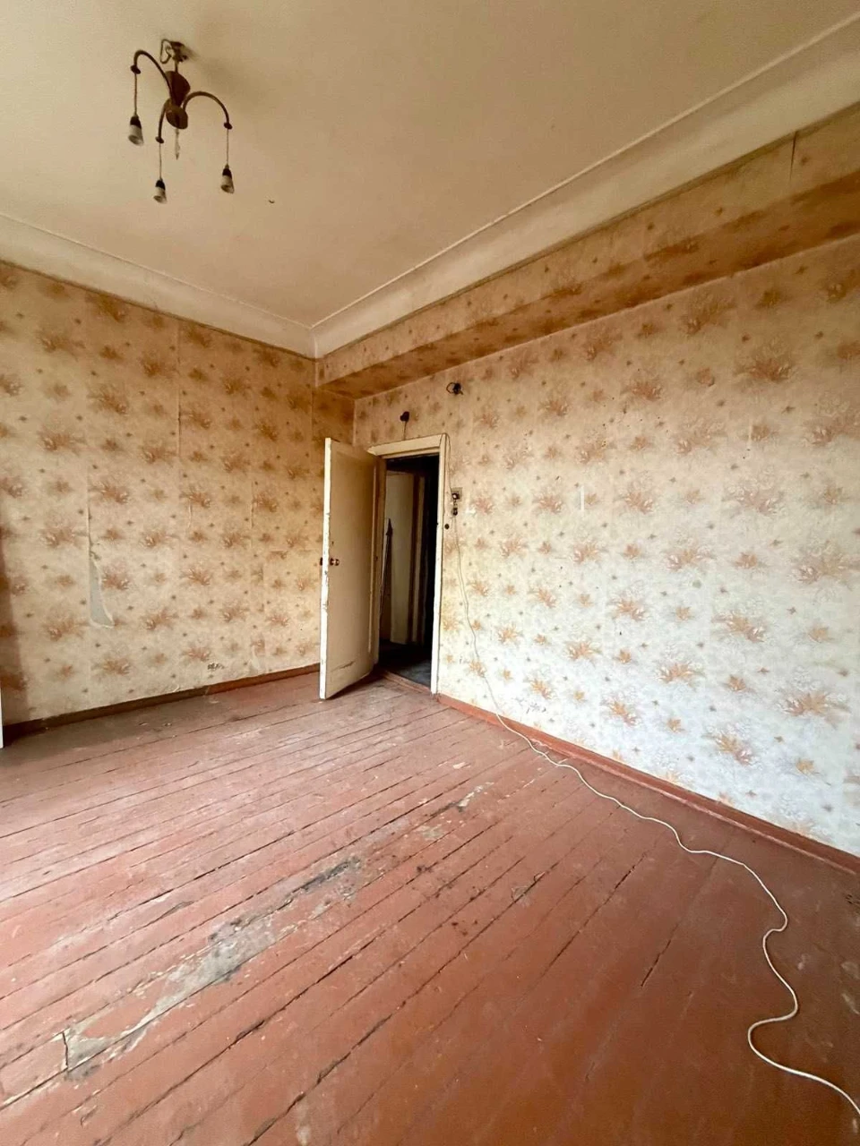 У продажу трикімнатна квартира, р-н Центрального ринку