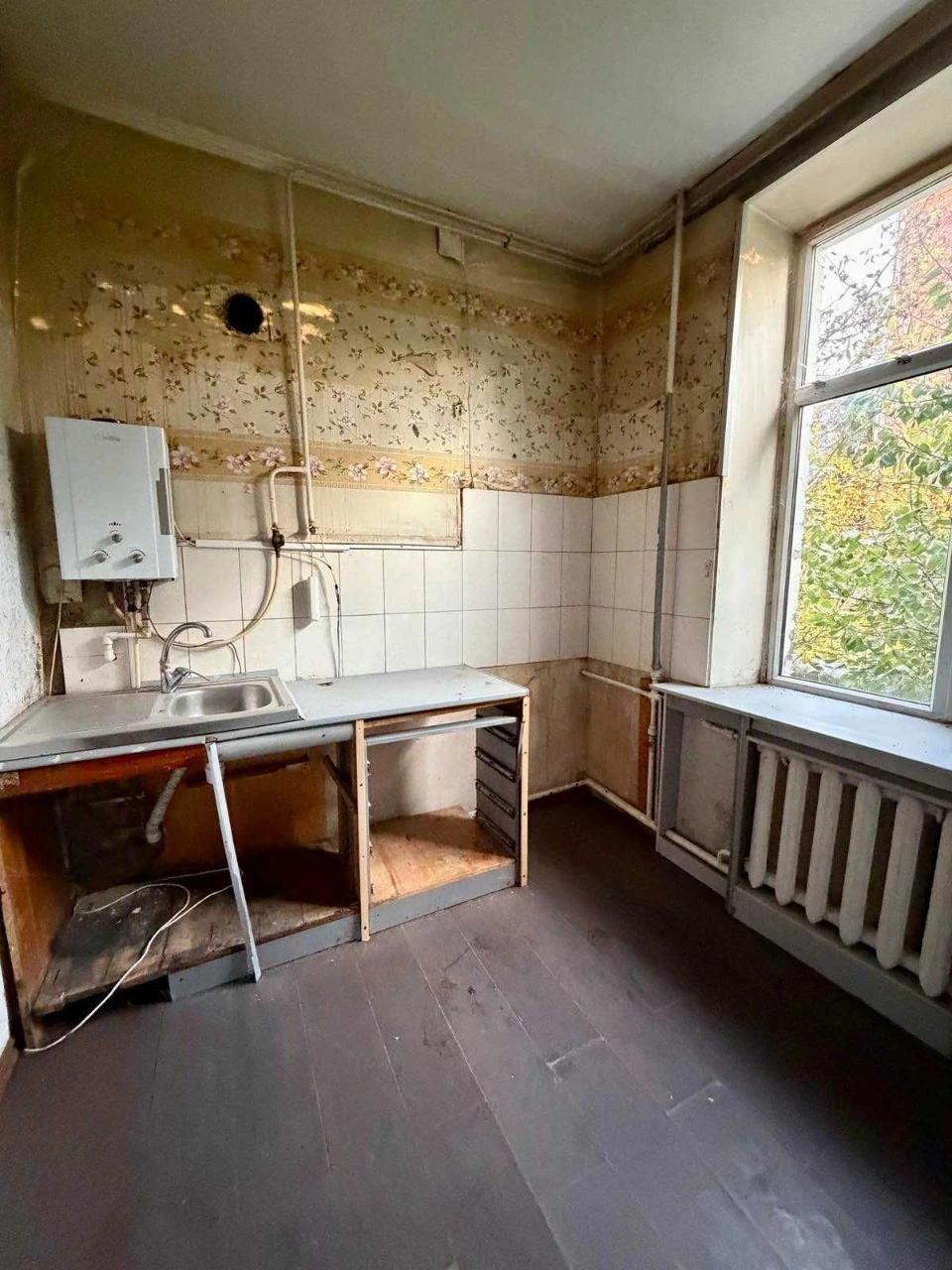У продажу трикімнатна квартира, р-н Центрального ринку