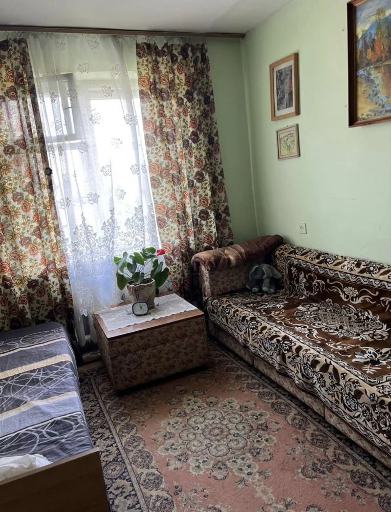 Sale of a 3-room apartment with a private courtyard