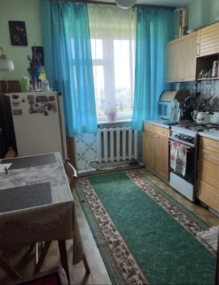 Sale of a 3-room apartment with a private courtyard