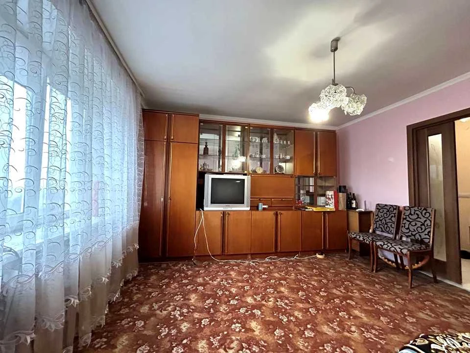 Apartment. Terнопіль, Zakhisnykiv Ukrainy Street