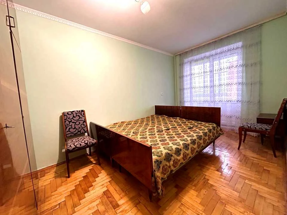 Apartment. Terнопіль, Zakhisnykiv Ukrainy Street