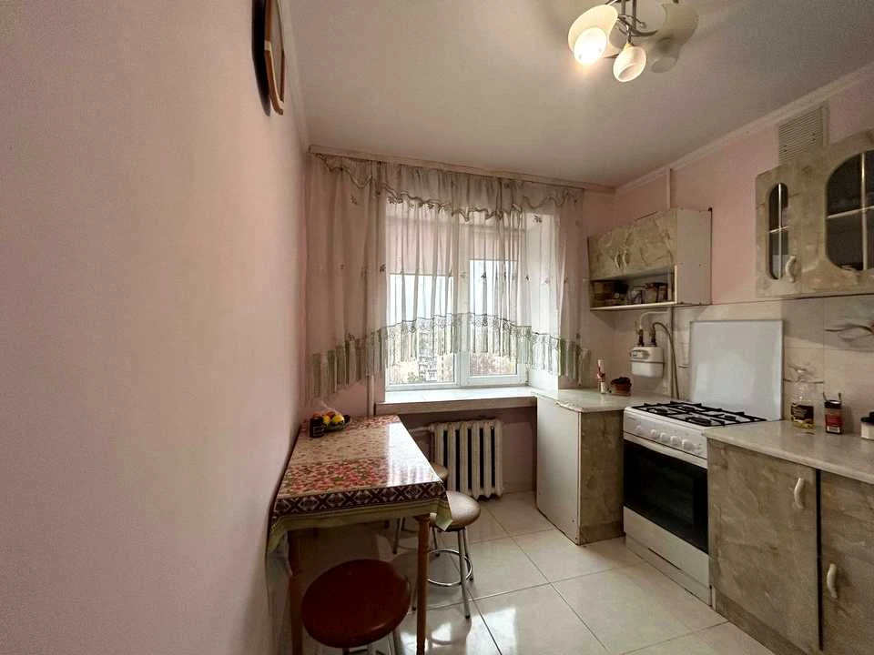 Apartment. Terнопіль, Zakhisnykiv Ukrainy Street