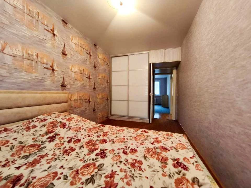 Apartment. Chernigov, Preobrazhenskaya st.