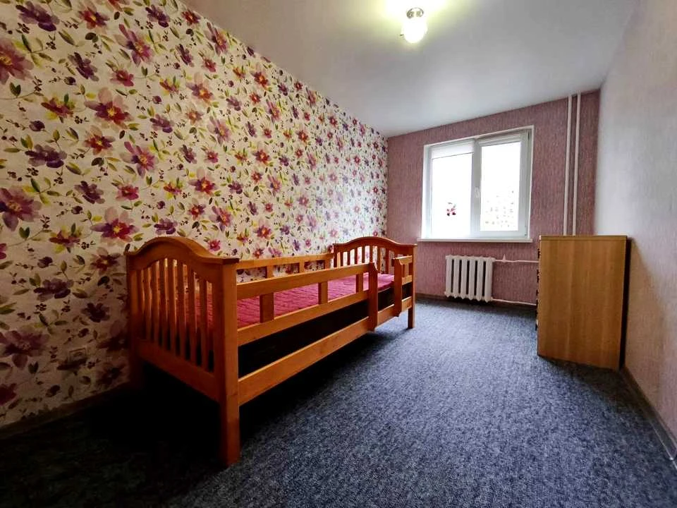 Apartment. Chernigov, Preobrazhenskaya st.