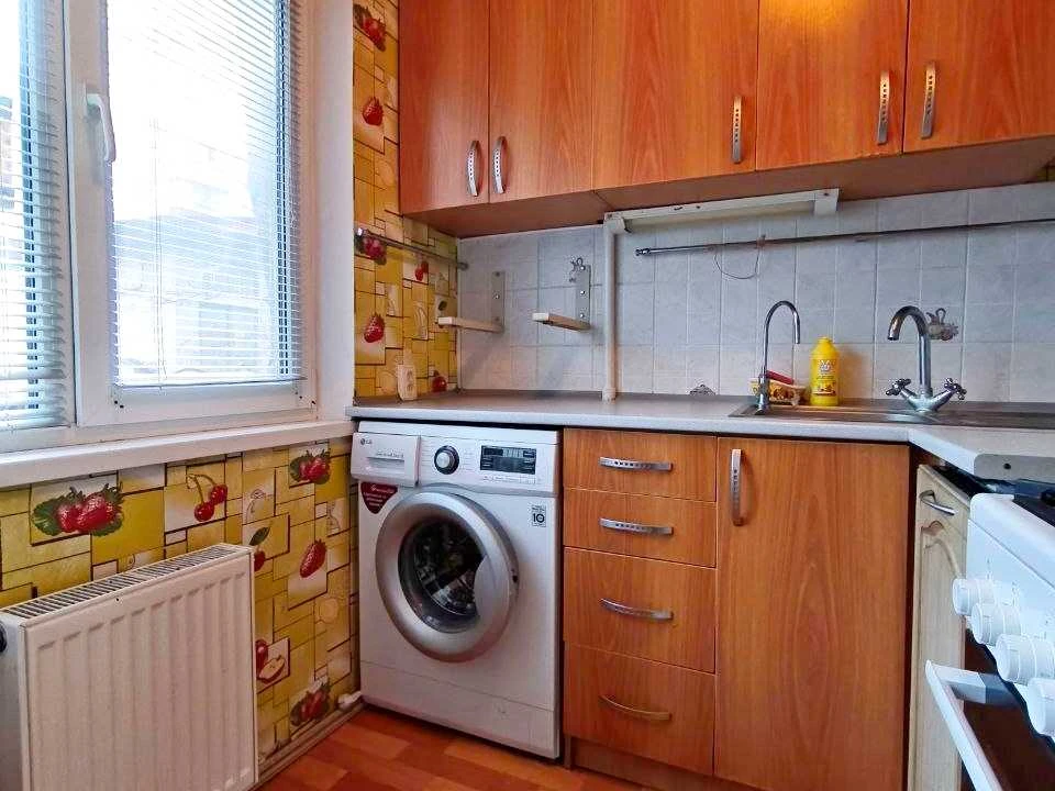 Apartment. Chernigov, Preobrazhenskaya st.