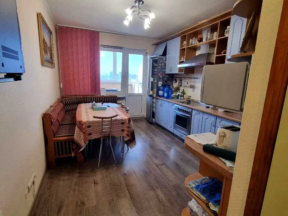 Квартира. Киев, Харьковское шоссе
