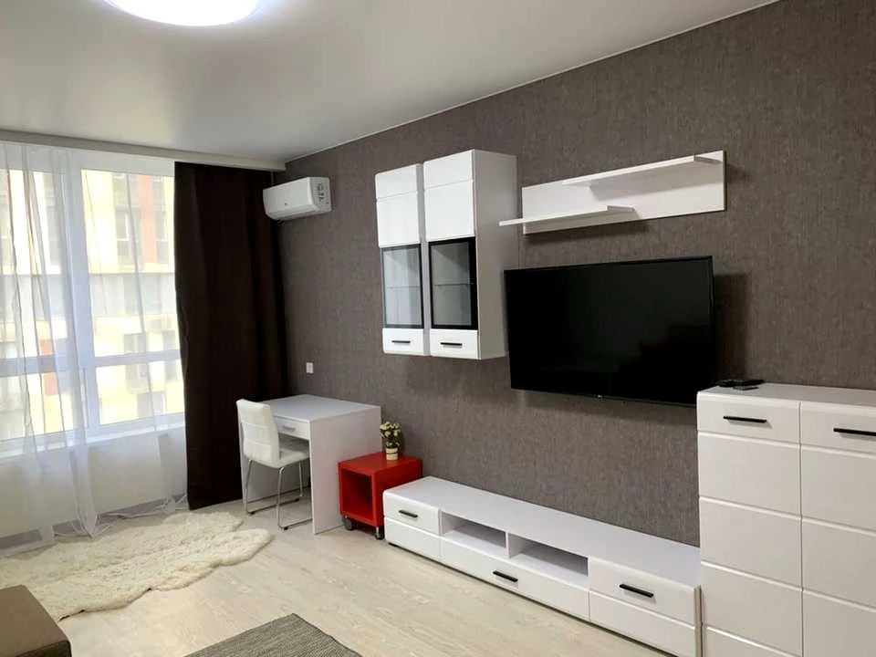Apartment. Bogdanivs'ka Street, Kyiv
