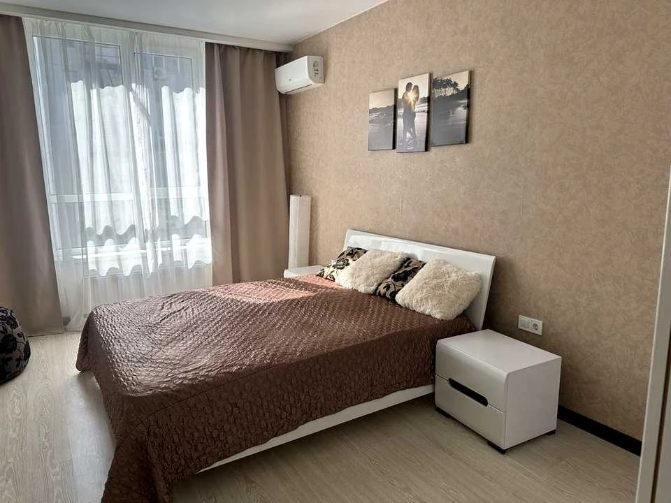 Apartment. Bogdanivs'ka Street, Kyiv