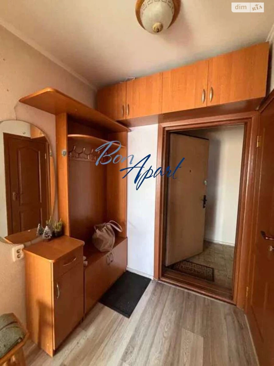 Long-Term Rental Apartment, Holosiiv