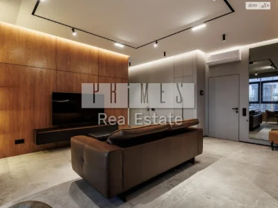 Long-Term Rent 3-Bedroom Apartment in Pecersk