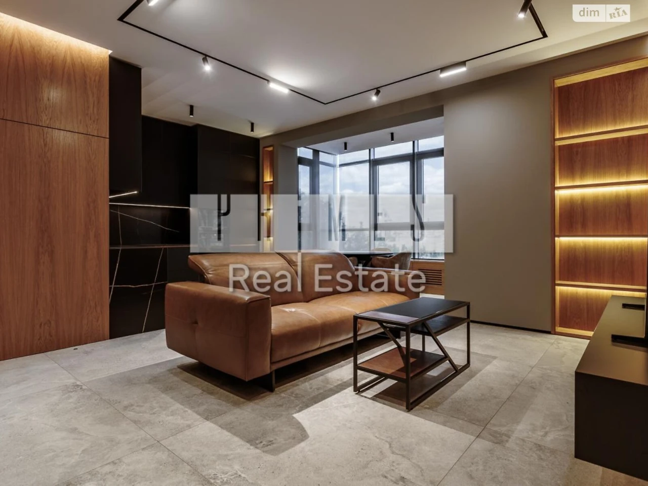Long-Term Rent 3-Bedroom Apartment in Pecersk