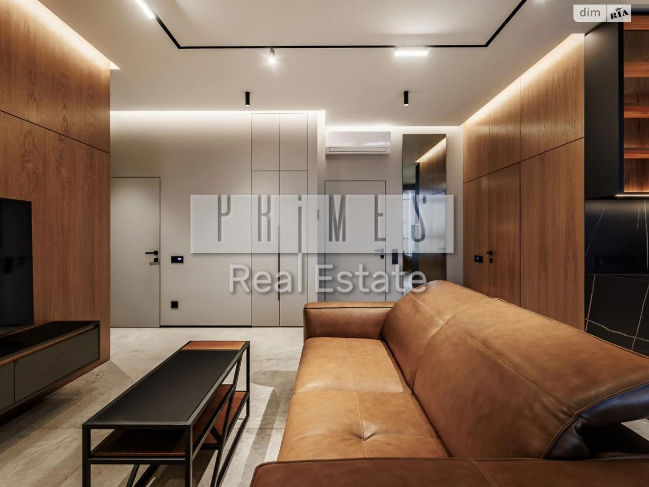 Long-Term Rent 3-Bedroom Apartment in Pecersk