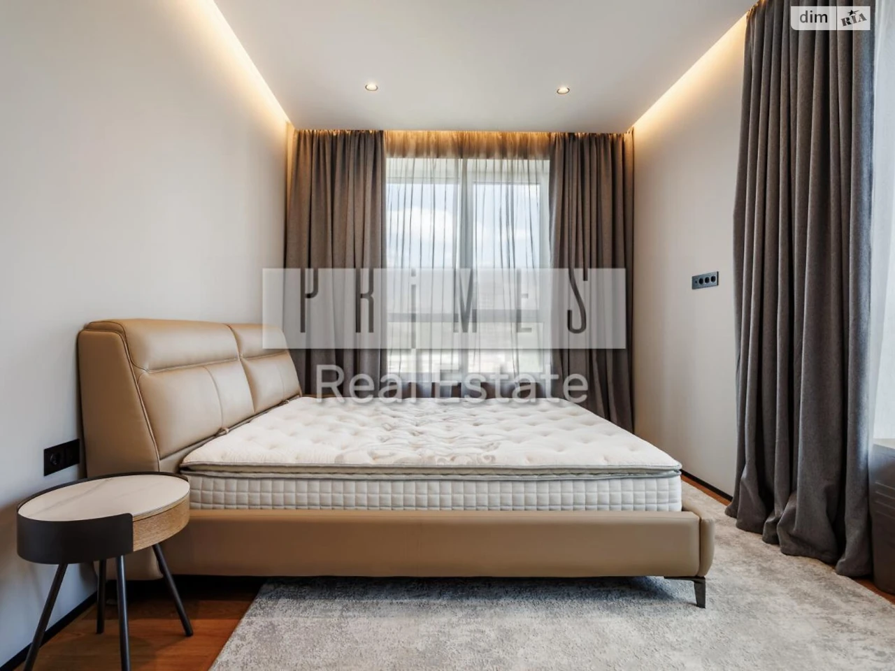 Long-Term Rent 3-Bedroom Apartment in Pecersk