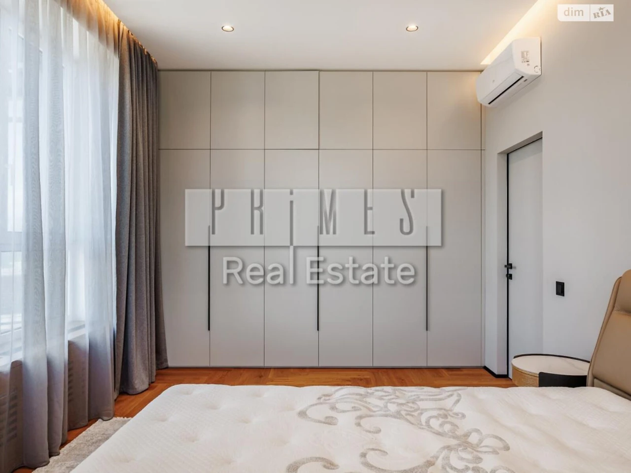 Long-Term Rent 3-Bedroom Apartment in Pecersk