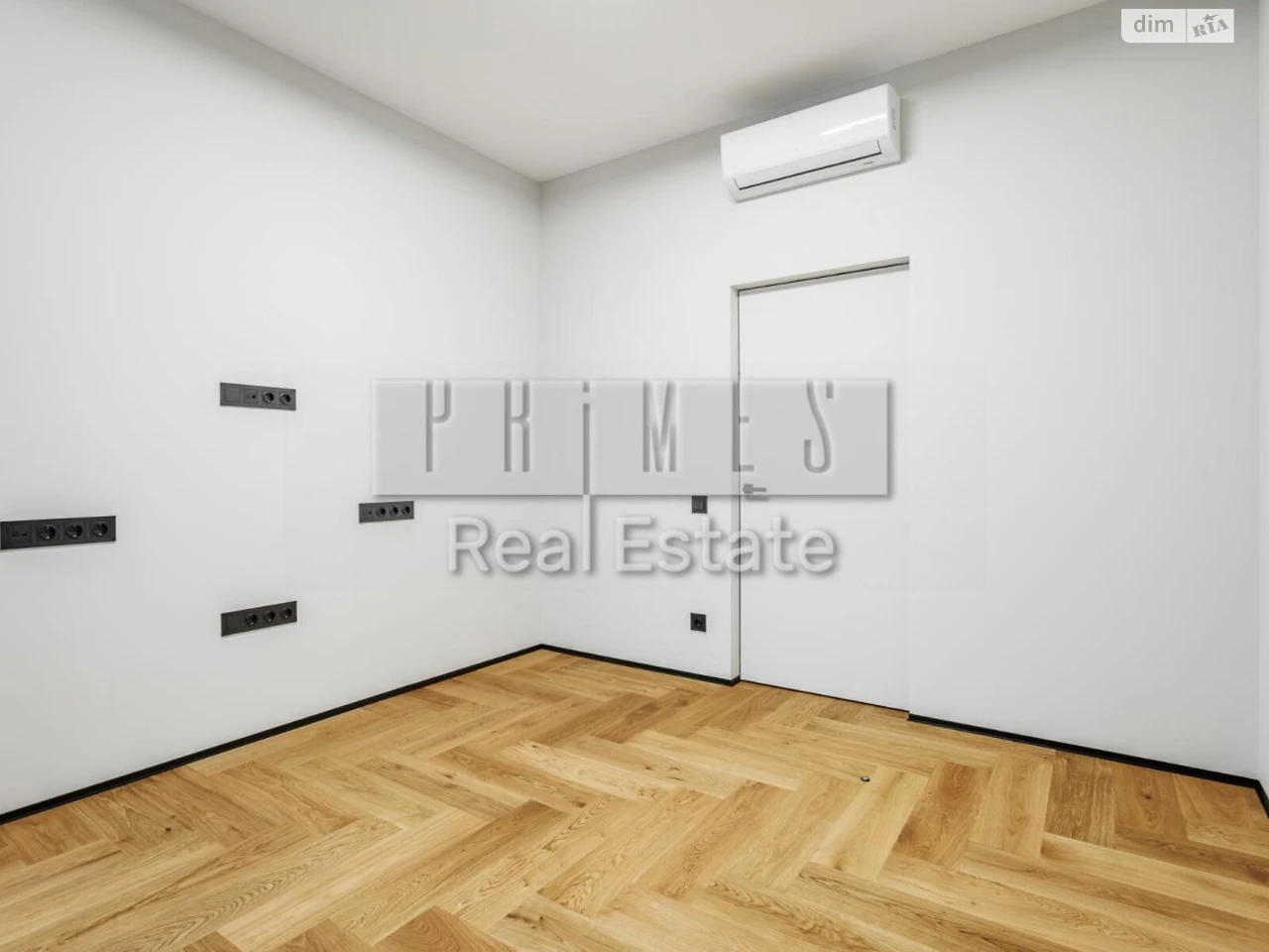 Long-Term Rent 3-Bedroom Apartment in Pecersk