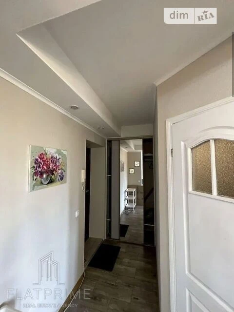 For sale 2-room apartment 44 sq. m. on Entuziastiv St. 15 • ID 3470