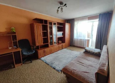 Продаж квартири на вул. Науковій