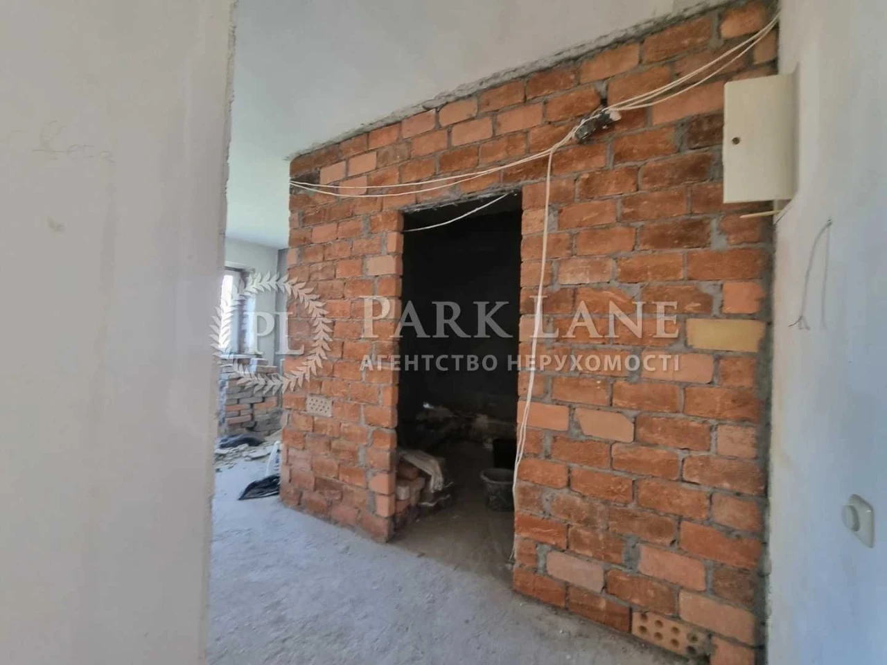Продаж 2к квартири  Кониського Олександра (Тургенєвська), 83
