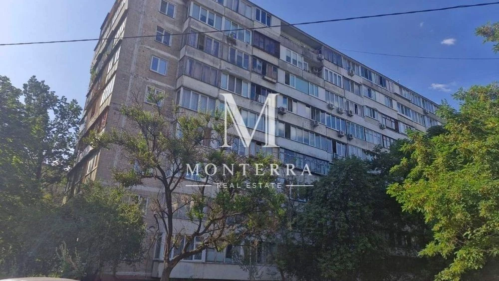 For sale 1-room apartment on Sholom Aleichem Street, near the metro
