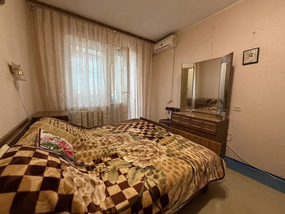 Продається 3-кімнатна квартира, Парус, Комунар