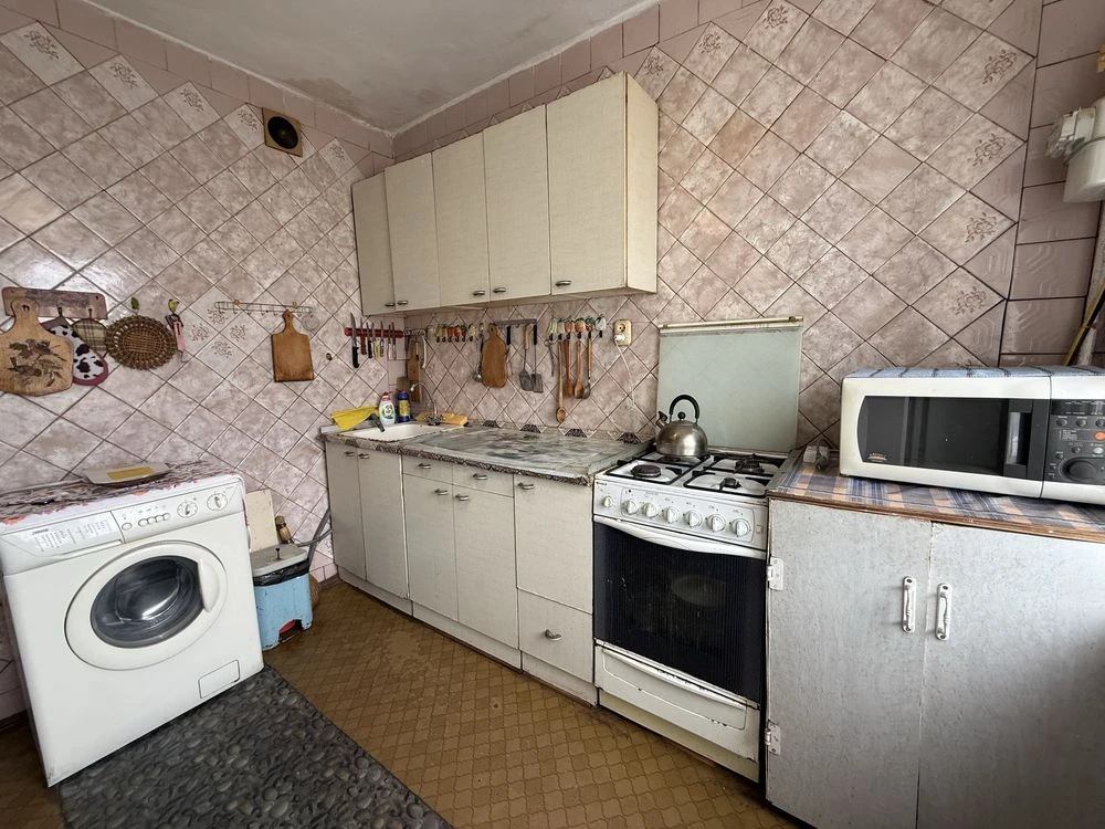 Продається 3-кімнатна квартира, Парус, Комунар