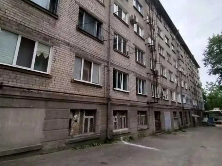 Apartment. Dnipro, Kam'yanska st.