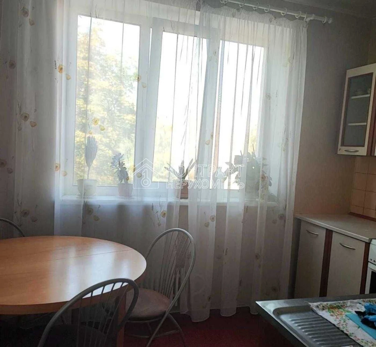 Продаж 3-кімнатній квартири в Нових Будинках