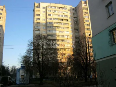 Продаж 3-кімнатній квартири в Нових Будинках