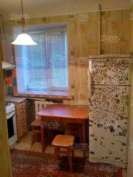 For Sale 2-room apartment 45 sq.m near "Palats Sportu" metro station, renovated