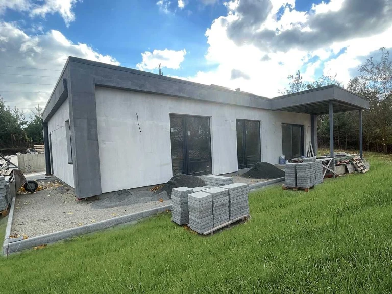 Energy-efficient house 128 sq m for 45 days with SIP panels in Ukraine