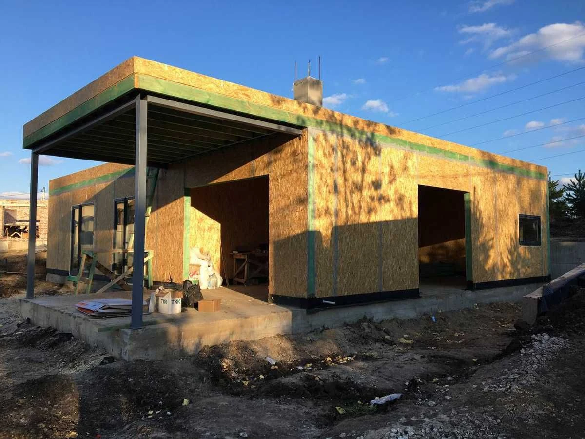 Енергоефективний будинок 128 м2 за 45 днів з СІП панелей в Б