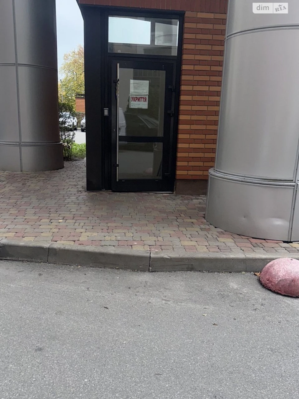 Продаж паркомісця Голосіїв