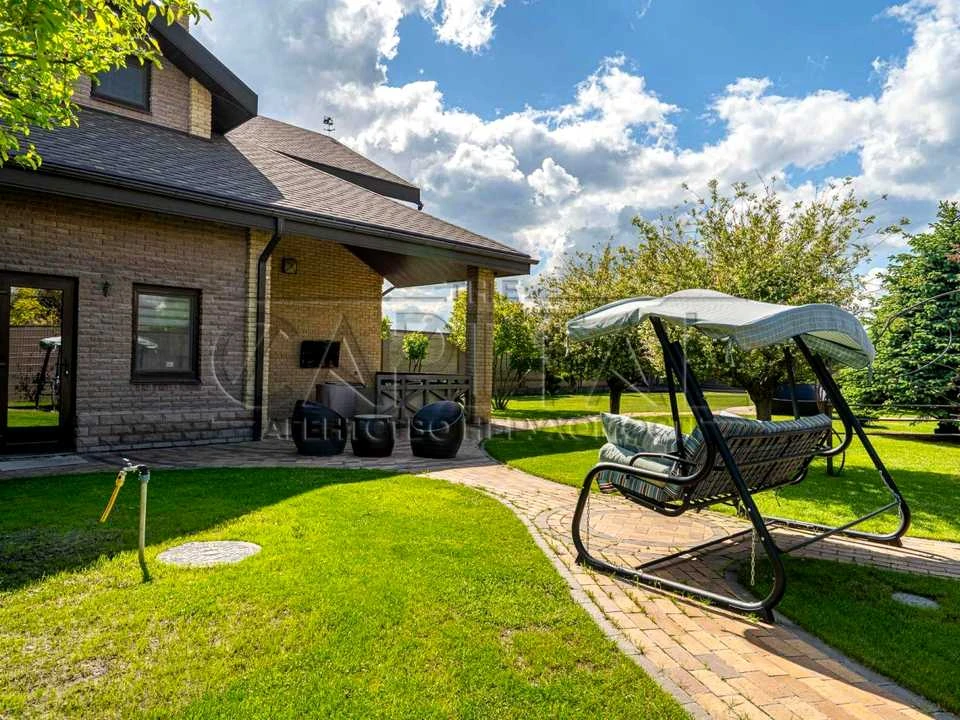 House. Volodymyr Hretsa st, Kyiv