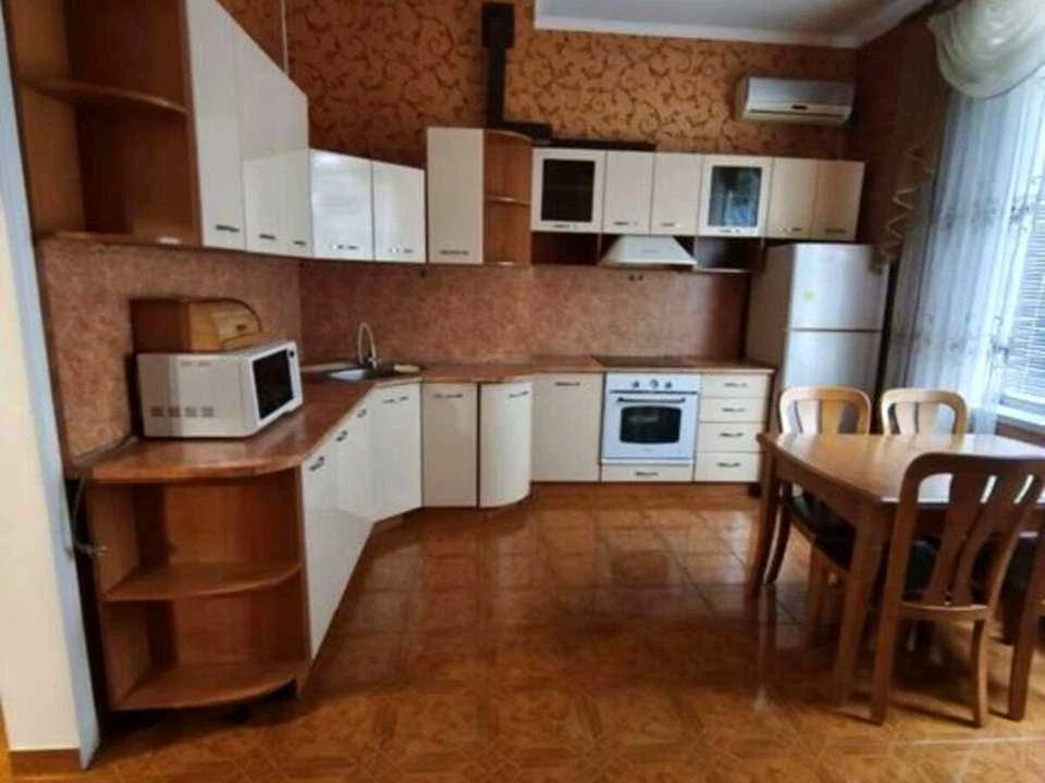 Квартира. Одеса, Мала Арнаутська вул.