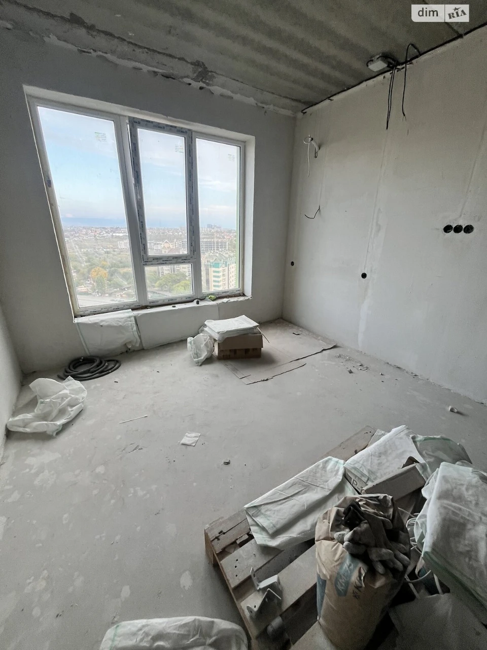 Apartment for Sale, Peresipsky