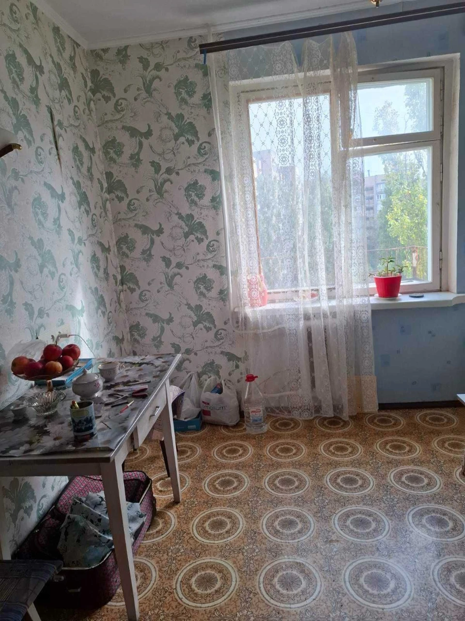 Продаж! Квартира-студія на вулиці Заболотного / Семена П